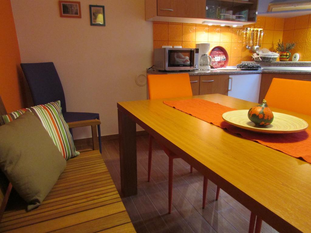 Apartment Nona Ancka Marezige Pokoj fotografie